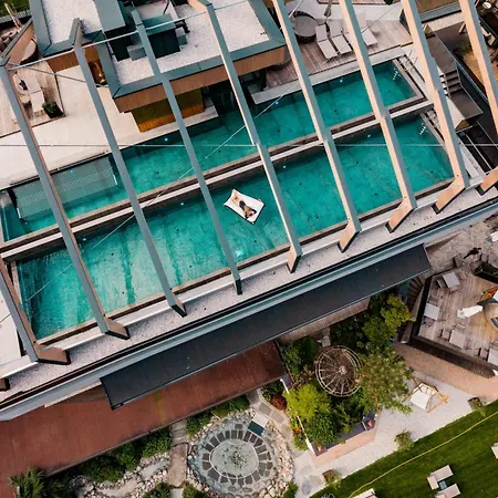 Hotell Zillergrundrock - Luxury Mountain 4*