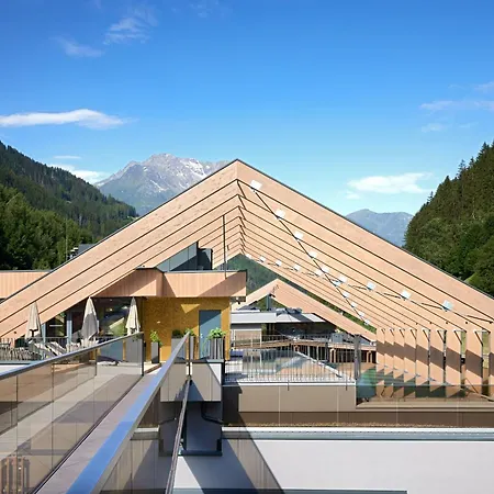 Hotell Zillergrundrock - Luxury Mountain