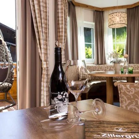 Hotel Zillergrundrock Luxury Mountain Mayrhofen