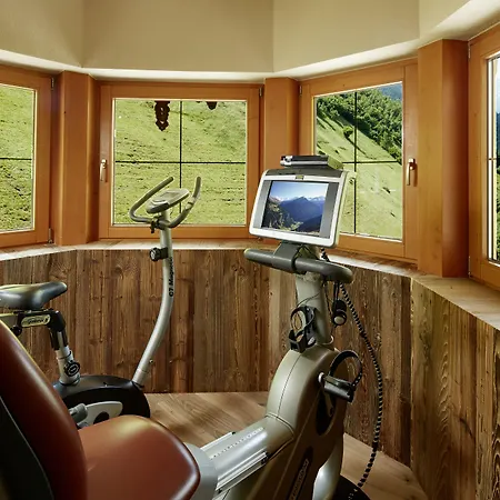 Zillergrundrock - Luxury Mountain Hotell 4*