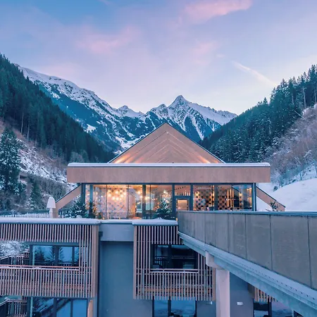 Zillergrundrock - Luxury Mountain 4* مايرهوفن